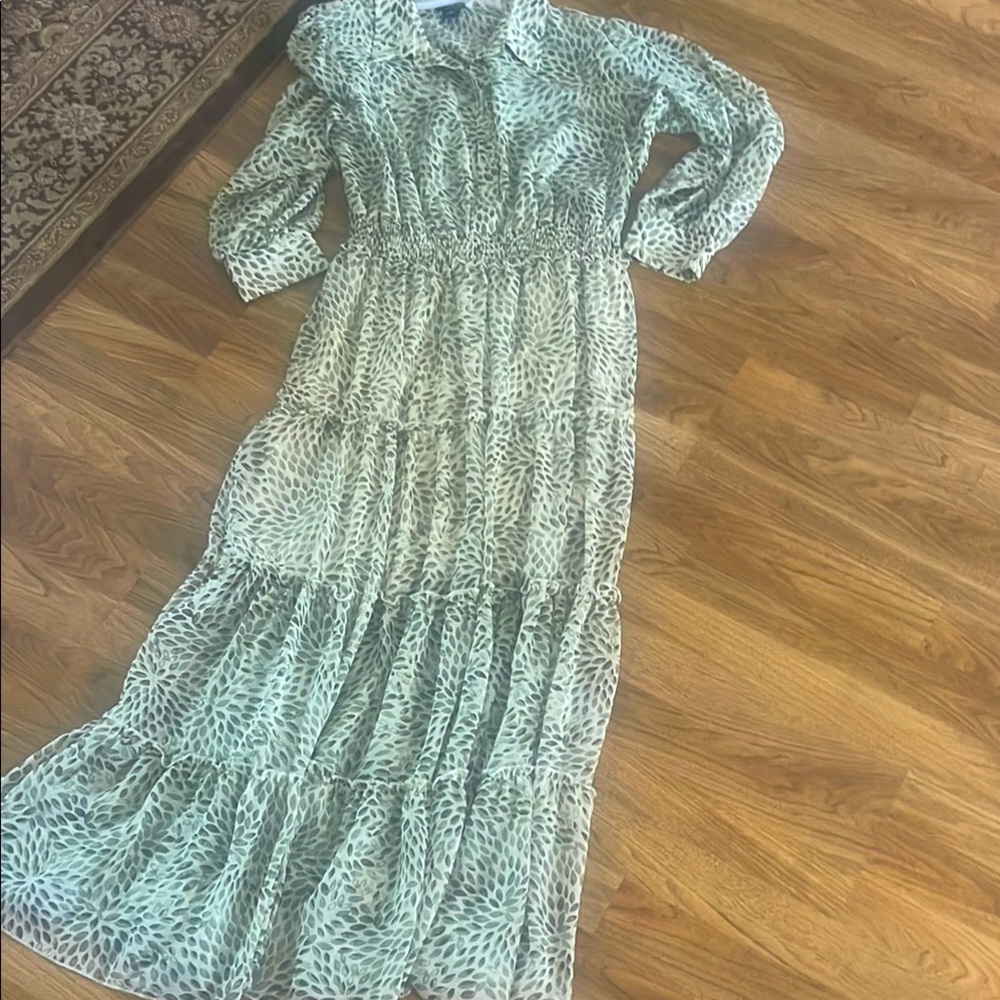 Elegant Green Patterned Maxi Dress
